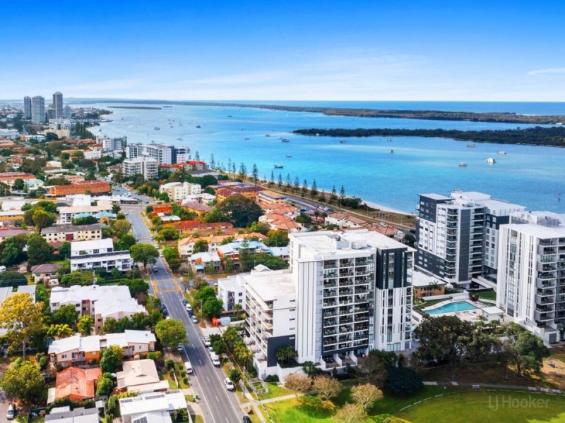 701/17 Bath Street, Labrador QLD 4215