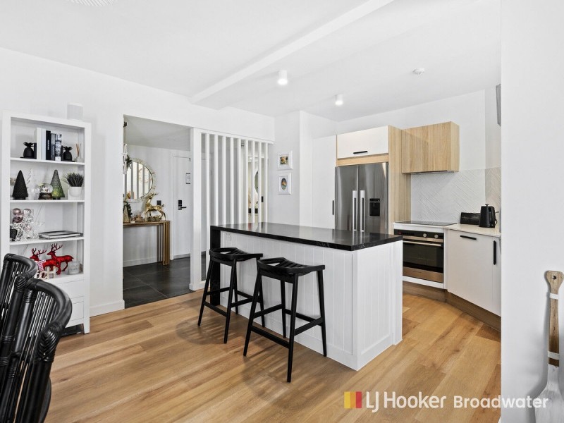 1401/41 Labrador Street, Labrador QLD 4215