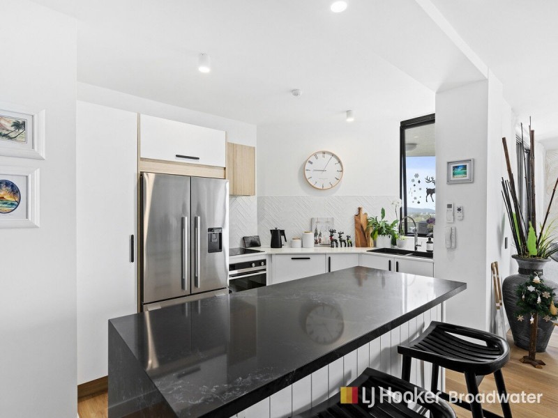 1401/41 Labrador Street, Labrador QLD 4215