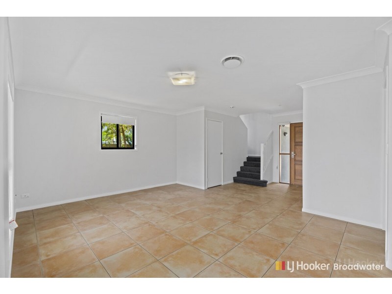 6/86 Imperial Parade, Labrador QLD 4215