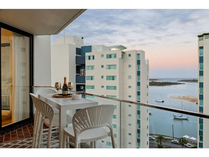 1403/41 Labrador Street, Labrador QLD 4215