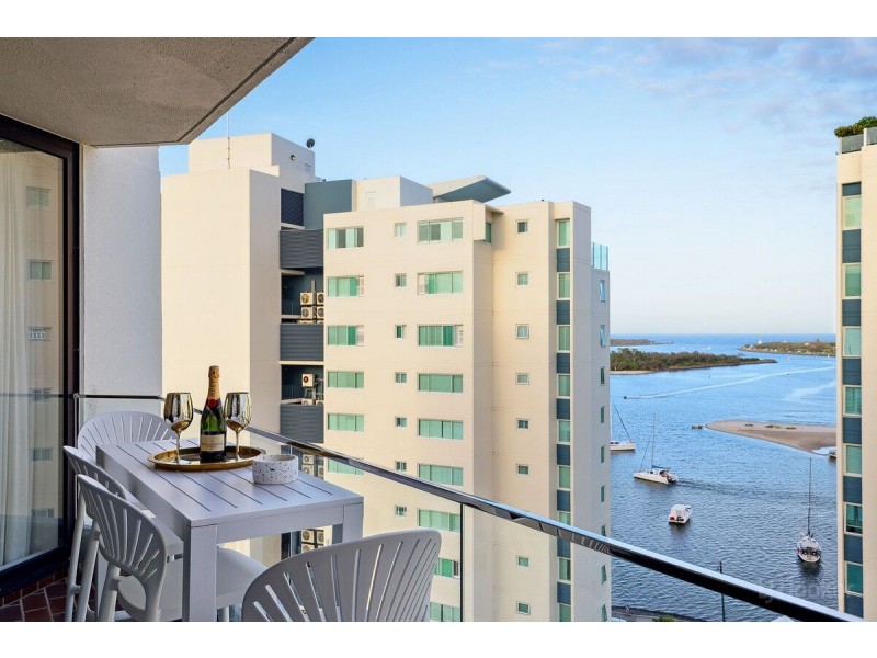 1403/41 Labrador Street, Labrador QLD 4215