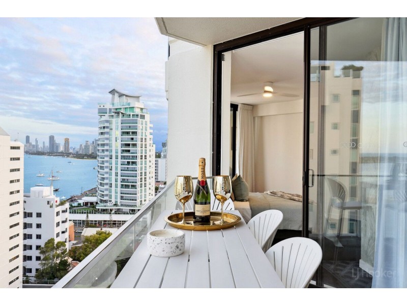 1403/41 Labrador Street, Labrador QLD 4215