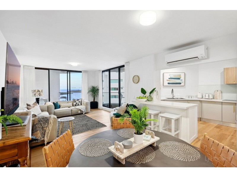 1403/41 Labrador Street, Labrador QLD 4215