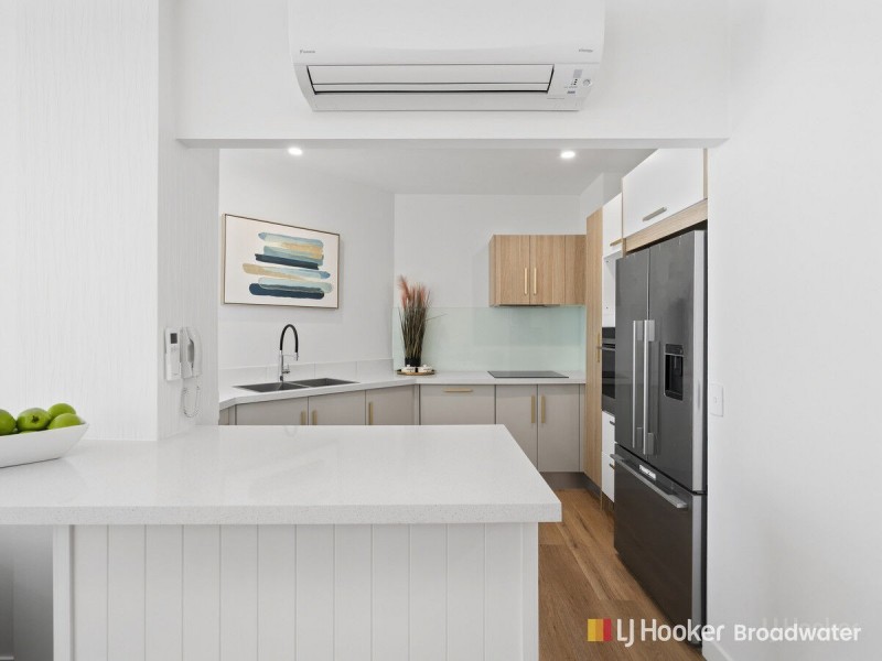 1403/41 Labrador Street, Labrador QLD 4215