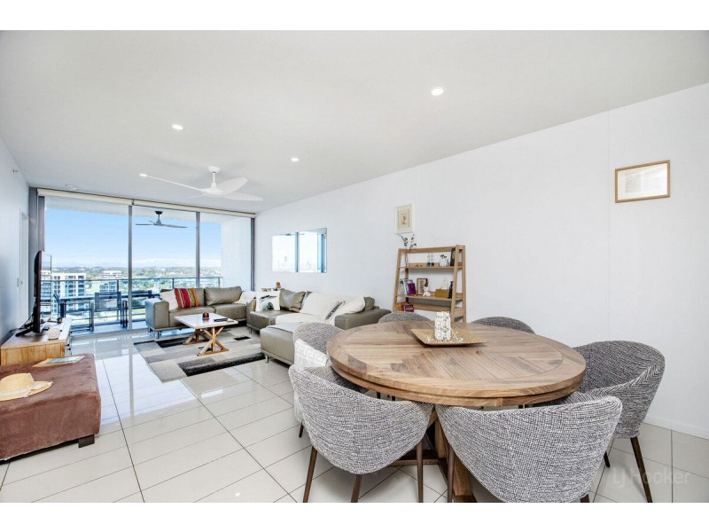 1012/19 Imperial Parade, Labrador QLD 4215