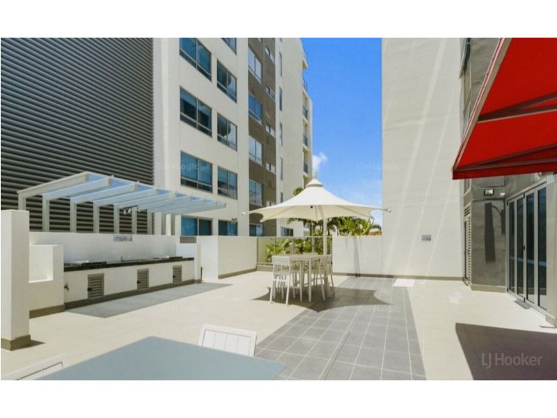 1012/19 Imperial Parade, Labrador QLD 4215
