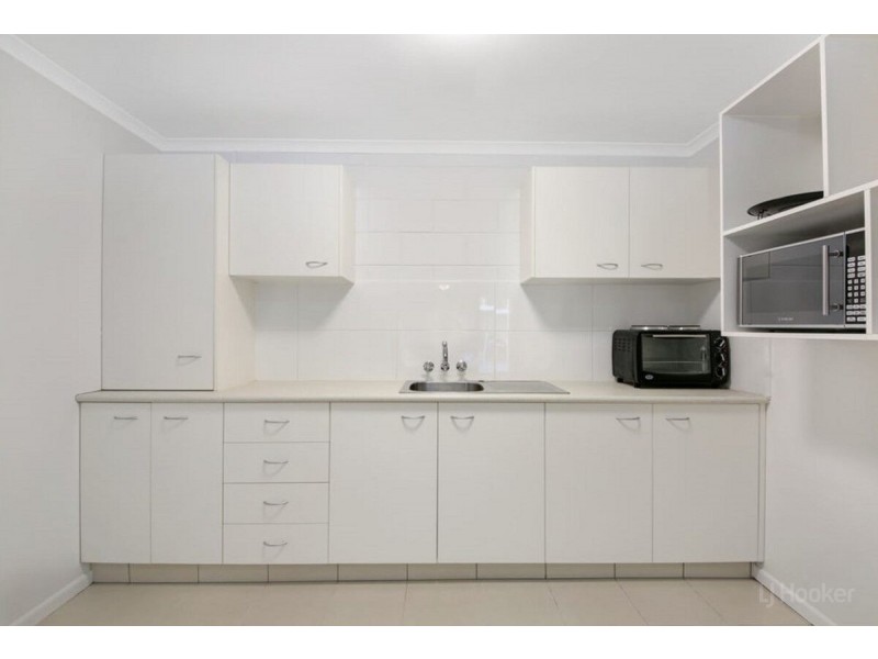 3/126 Marine Parade, Southport QLD 4215