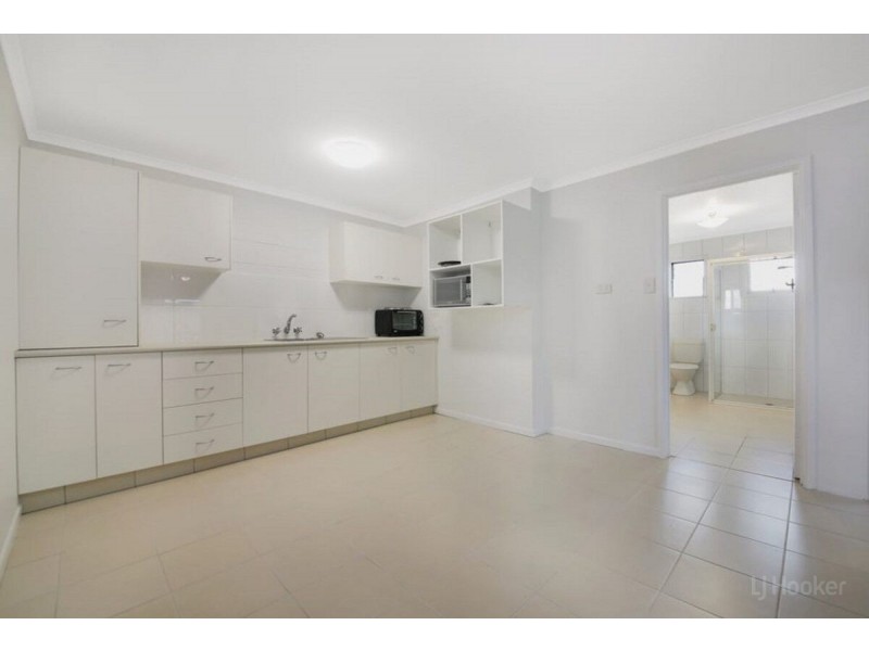 3/126 Marine Parade, Southport QLD 4215