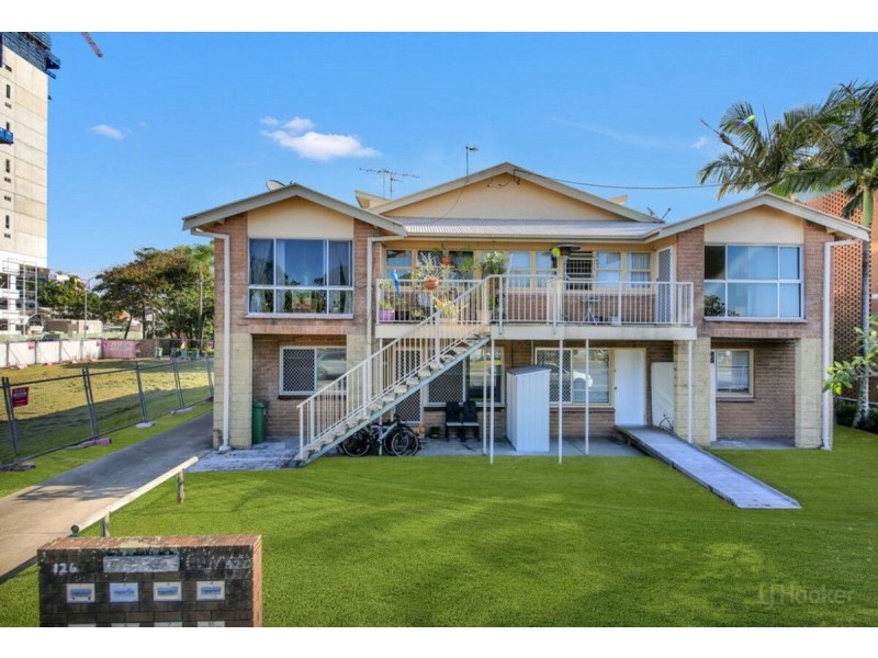3/126 Marine Parade, Southport QLD 4215