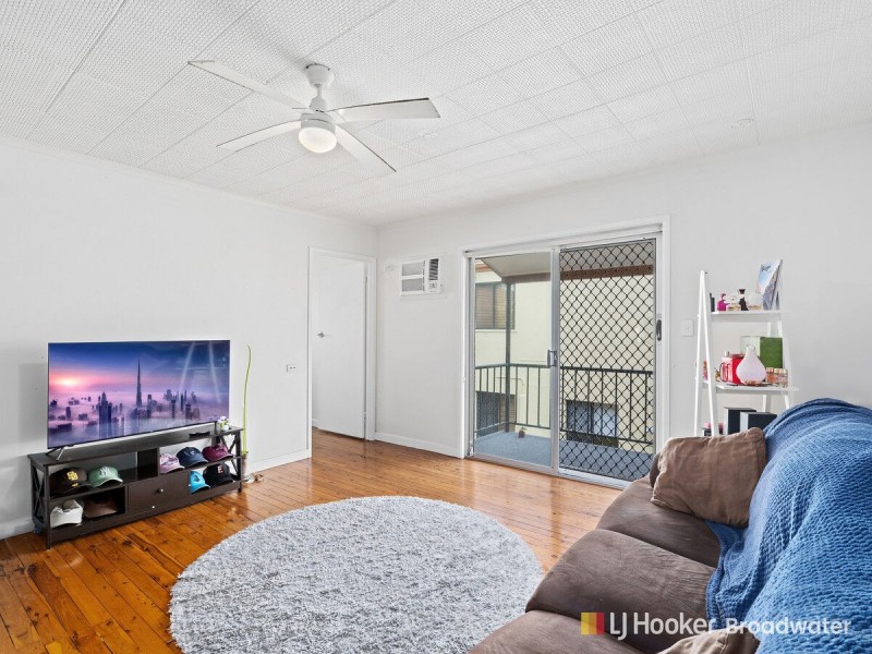 6/4 Sunshine Court, Labrador QLD 4215