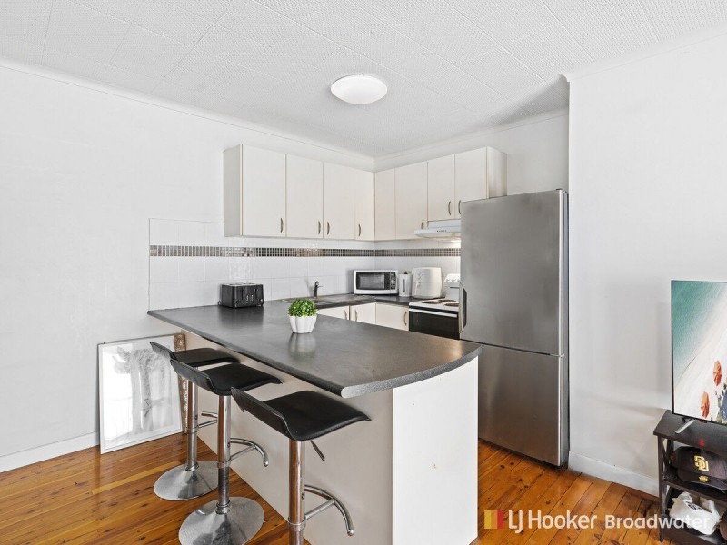 6/4 Sunshine Court, Labrador QLD 4215