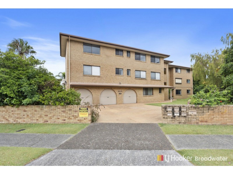 2/15 Burrows Street, Biggera Waters QLD 4216