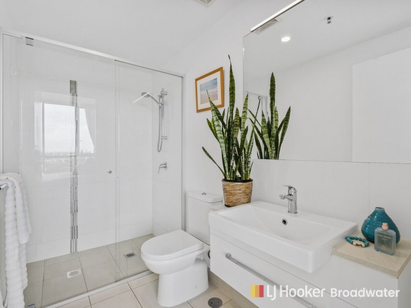 901/17 Bath Street, Labrador QLD 4215