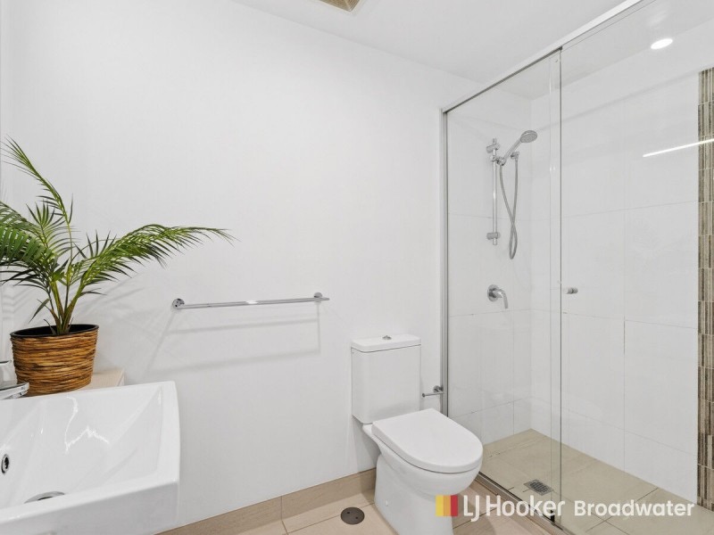 901/17 Bath Street, Labrador QLD 4215