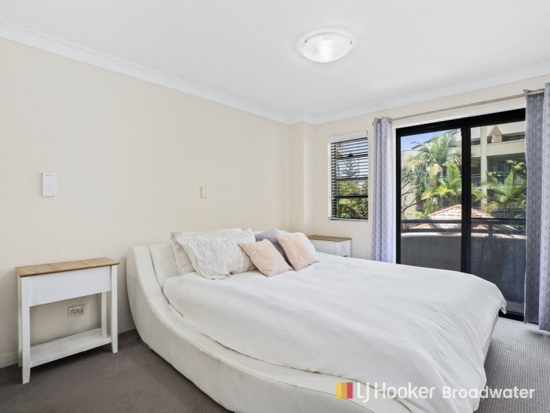 230/392 Marine Parade, Labrador QLD 4215