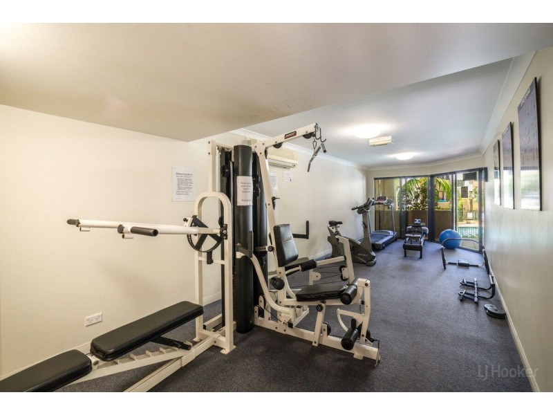 230/392 Marine Parade, Labrador QLD 4215