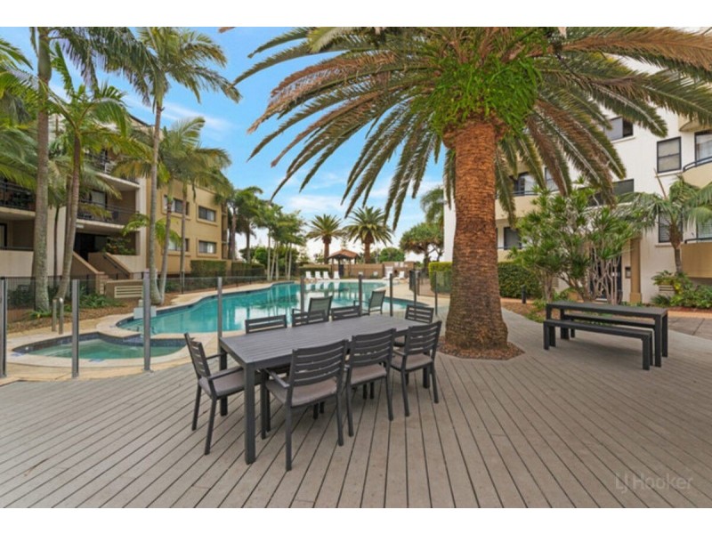 230/392 Marine Parade, Labrador QLD 4215