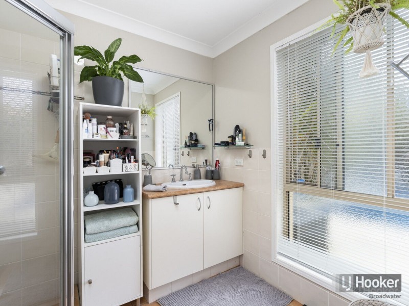 97 Christina Ryan Way, Arundel QLD 4214