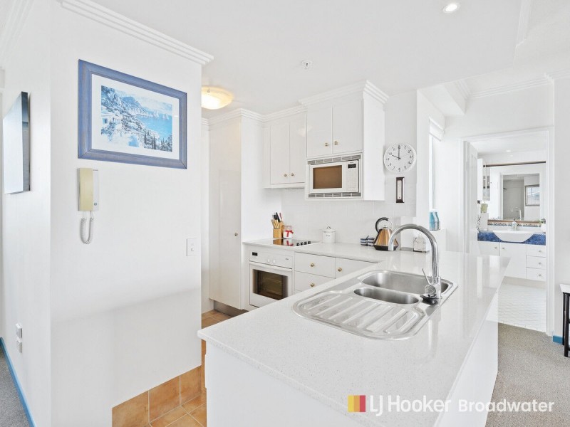701/182-192 Marine Parade, Labrador QLD 4215