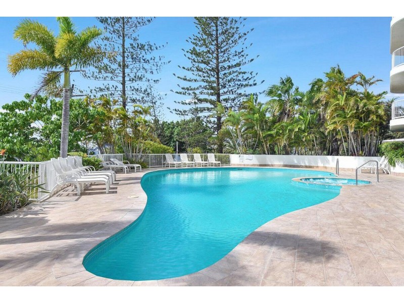 701/182-192 Marine Parade, Labrador QLD 4215
