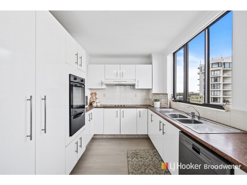 32/316-318 Marine Parade, Labrador QLD 4215