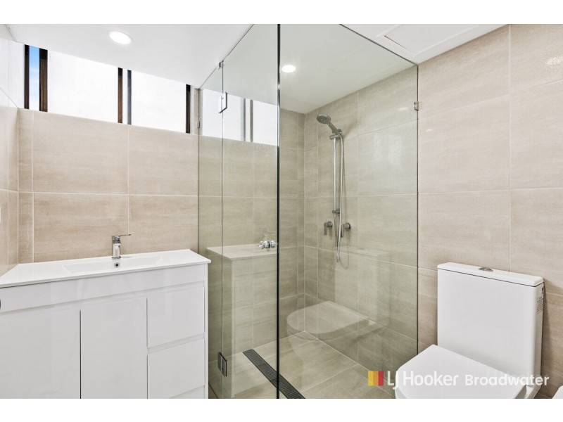 32/316-318 Marine Parade, Labrador QLD 4215