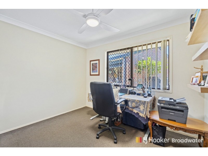 4/145 Government Road, Labrador QLD 4215