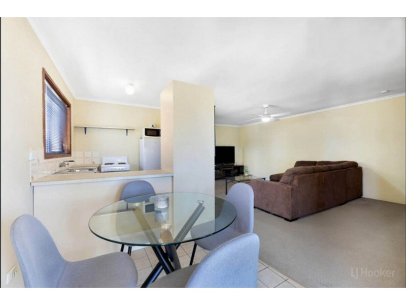 18/28 Hunter Avenue, Labrador QLD 4215