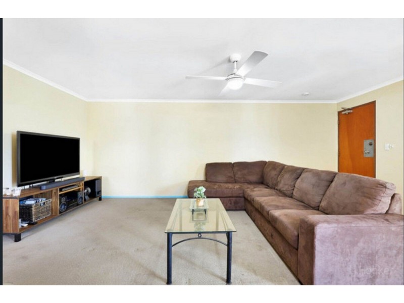 18/28 Hunter Avenue, Labrador QLD 4215