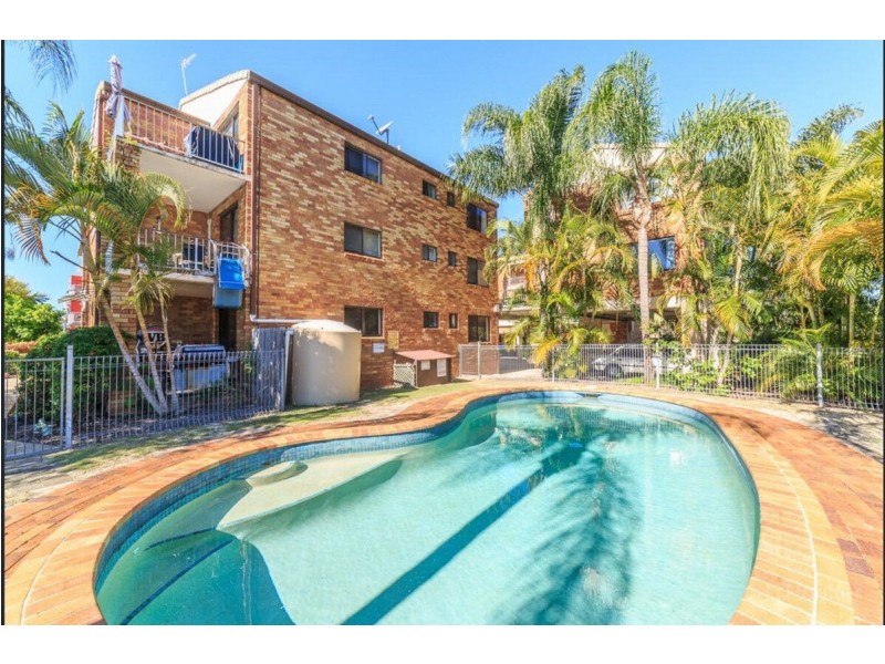 18/28 Hunter Avenue, Labrador QLD 4215