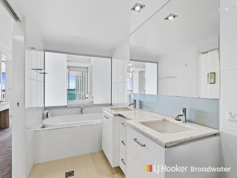 706/300 Marine Parade, Labrador QLD 4215