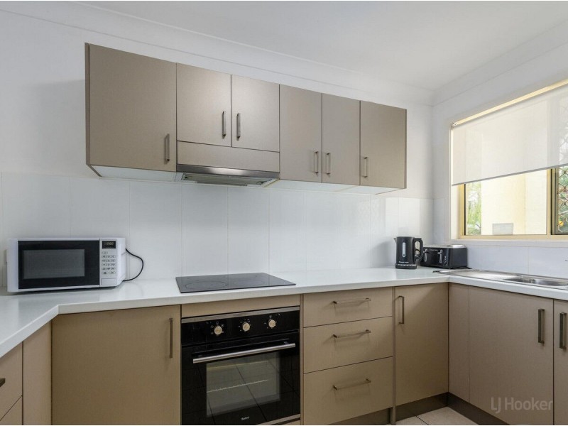 7/183 Government Road, Labrador QLD 4215