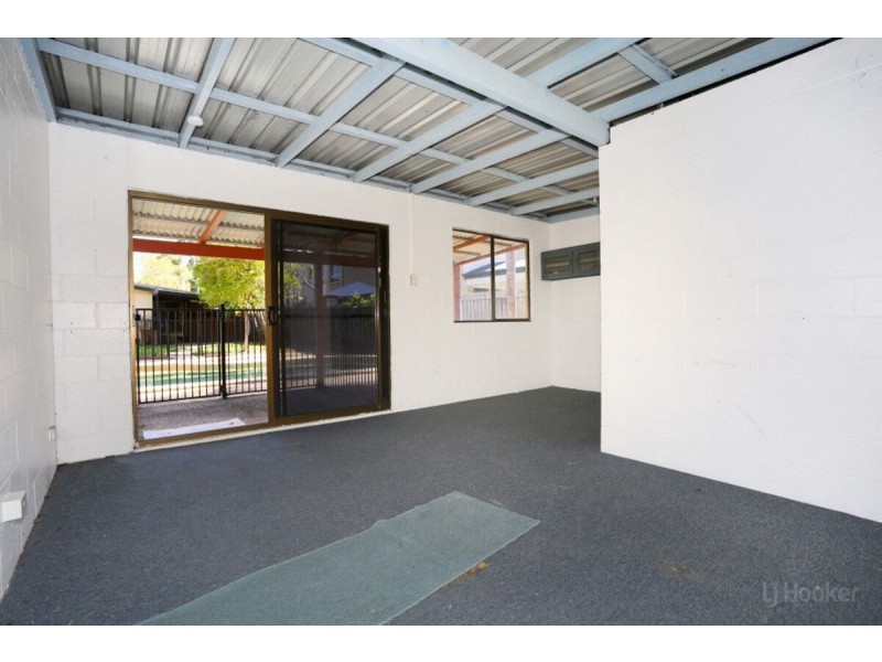 11 Nevenia Street, Labrador QLD 4215