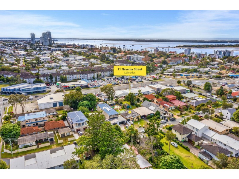 11 Nevenia Street, Labrador QLD 4215