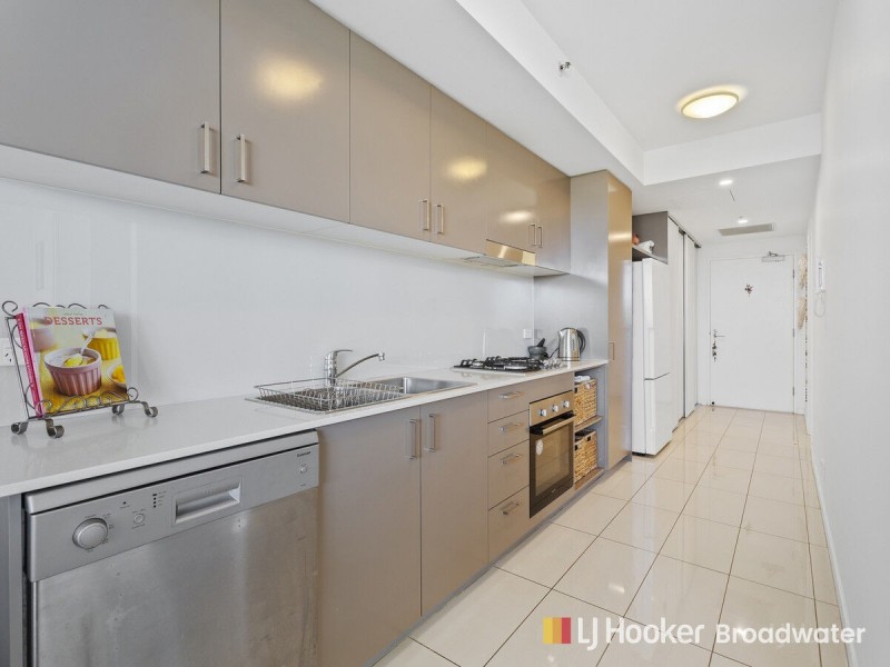 701/17 Bath Street, Labrador QLD 4215