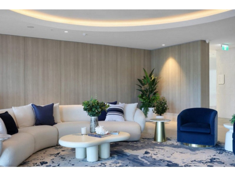 1808/180 Marine Parade, Labrador QLD 4215