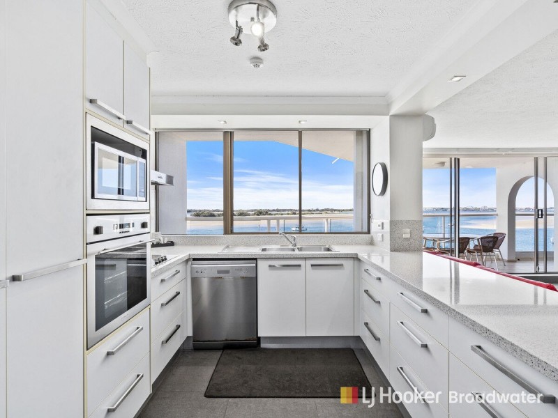 13/316-318 Marine Parade, Labrador QLD 4215