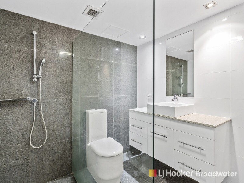 13/316-318 Marine Parade, Labrador QLD 4215