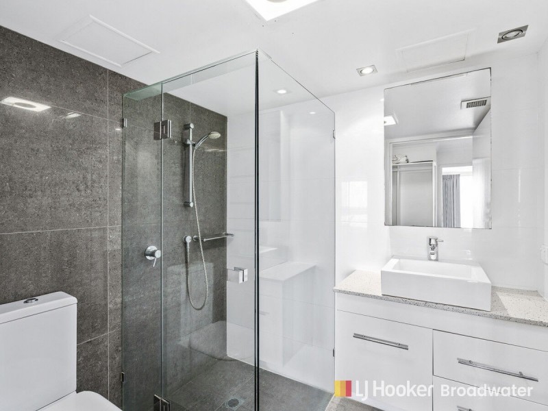 13/316-318 Marine Parade, Labrador QLD 4215