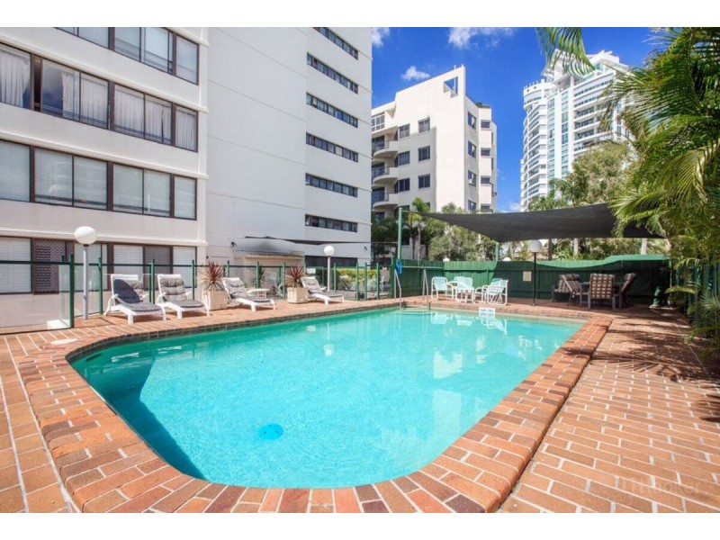 13/316-318 Marine Parade, Labrador QLD 4215