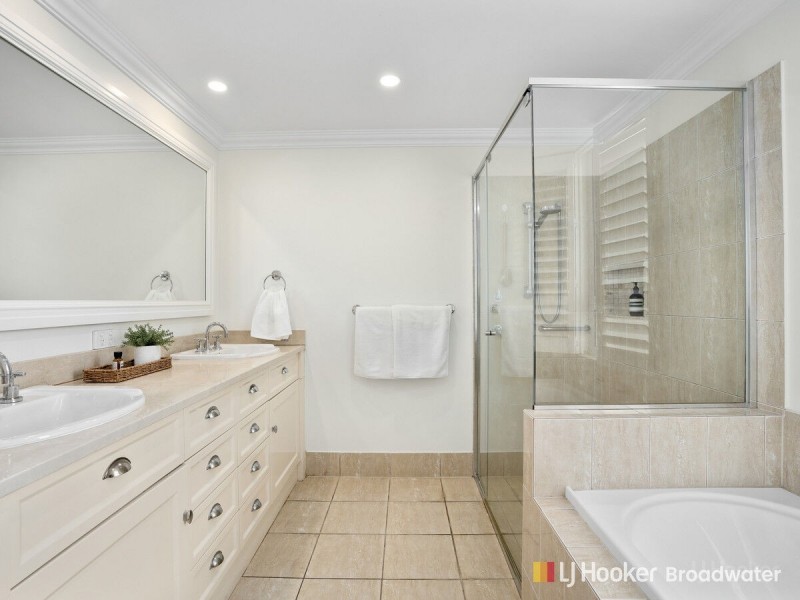 903/212-214 Marine Parade, Labrador QLD 4215