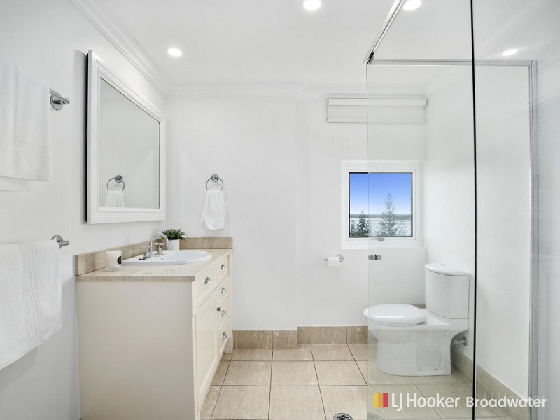 903/212-214 Marine Parade, Labrador QLD 4215