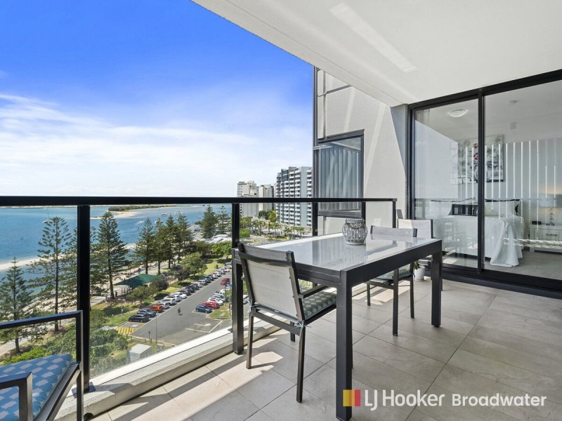 1002/372 Marine Parade, Labrador QLD 4215