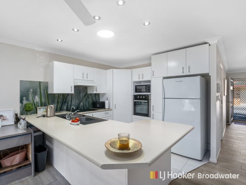 1/2 Brown Street, Labrador QLD 4215