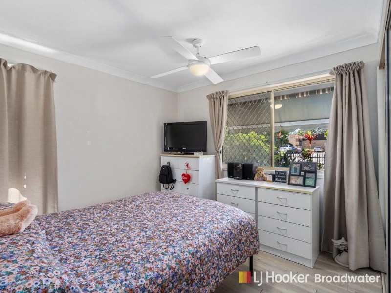 1/2 Brown Street, Labrador QLD 4215