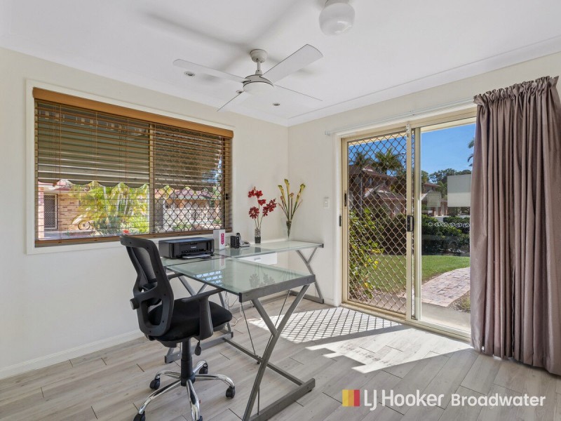 1/2 Brown Street, Labrador QLD 4215