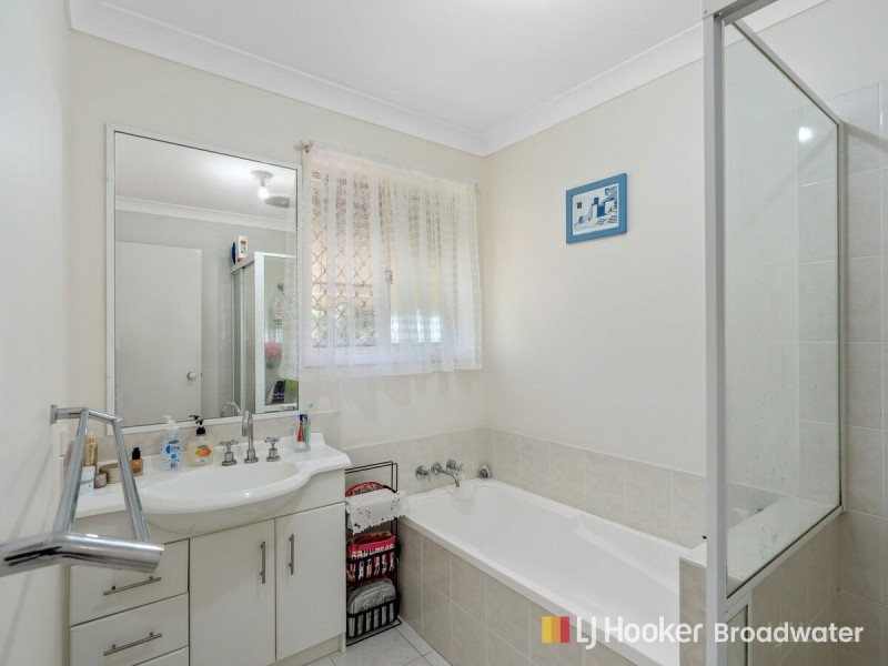 1/2 Brown Street, Labrador QLD 4215