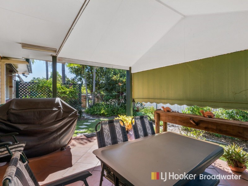 1/2 Brown Street, Labrador QLD 4215