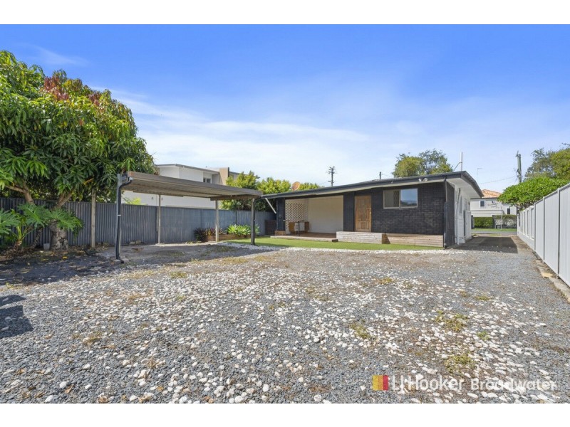 37 Robert Street, Labrador QLD 4215